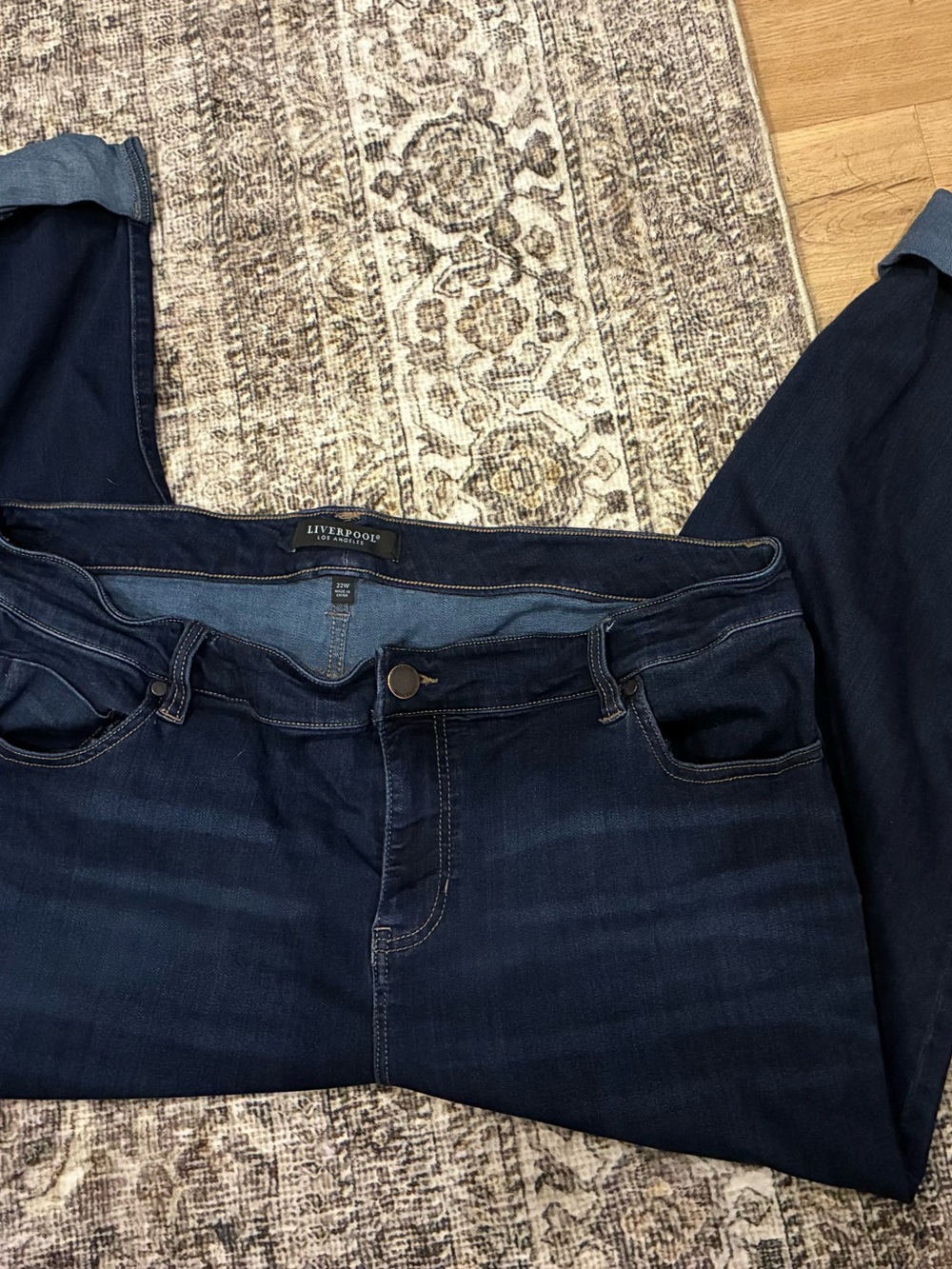 Liverpool Los Angeles Dark Wash Crop Jeans Sz: 22W